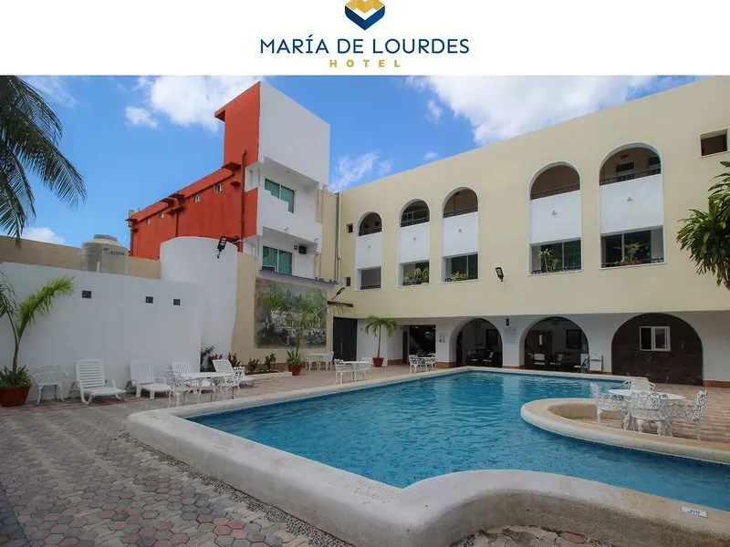 Zunanji bazen hotela Maria de Lourdes v Cancunu