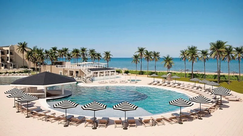 Glavni bazen hotela Hyatt Zilara s pogledom na morje