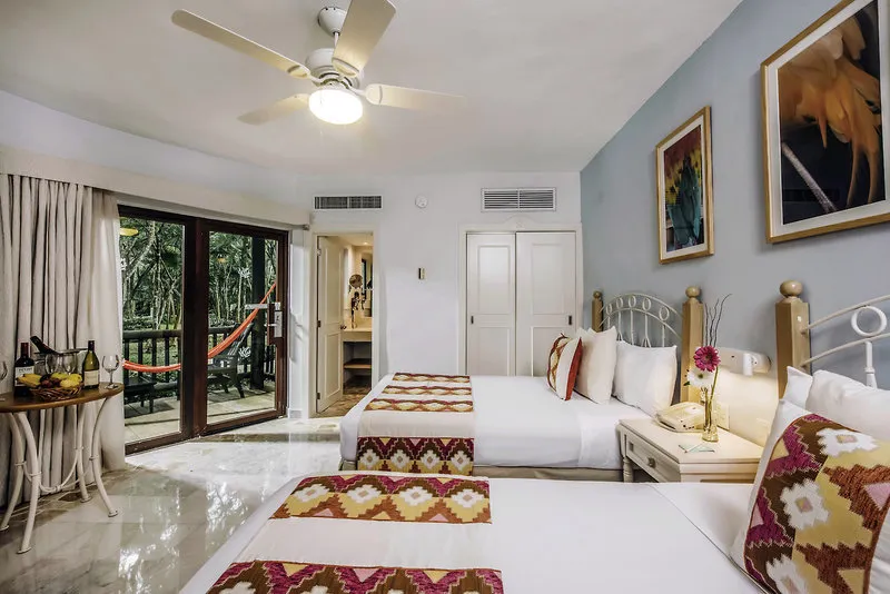 Zračni posnetek resorta Iberostar Cozumel s pomolom