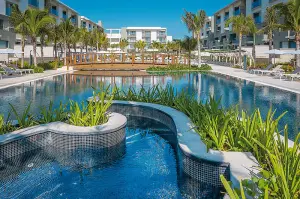 Catalonia Grand Costa Mujeres