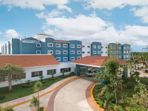 Courtyard Cancun Airport