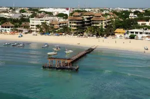 El Taj Oceanfront & Beachside Condos